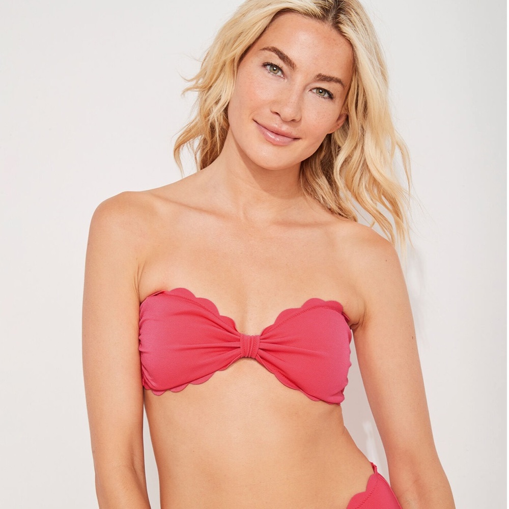 Textured Scallop Bandeau